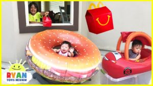 McDonald’s Drive Thru Prank Twin Babies! Giant Hamburger Ride on Car Disney Cars Lightning ...