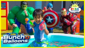 Ryan vs Marvel Avengers Infinity War Superhero Bunch O Balloons Fight!!