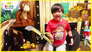 Legoland Secret Treasure Chest Hunt Surprise Toys for kids!!!!