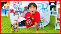 Toy Story 4 Toys Come to Life Pretend Play with Ryan!!!!