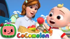 Helping Song | CoCoMelon Nursery Rhymes & Kids Songs