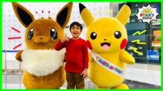 Ryan Meets Pikachu and Eevee at Pokemon Center Tokyo DX!