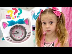 Nastya is learning to tell the time by the clock in Halloween